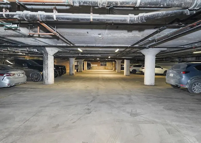 Apartment South Loop 2br Retreat With Skyline View And Optional Parking For 8 Guests Near Mccormick Place And Soldier Field *